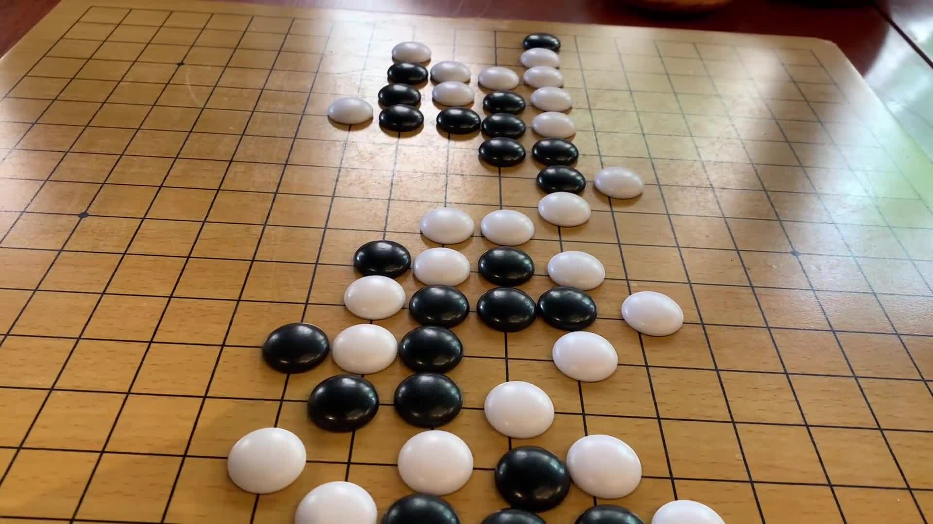 和小姐妹下棋，本手 俗手还是妙手