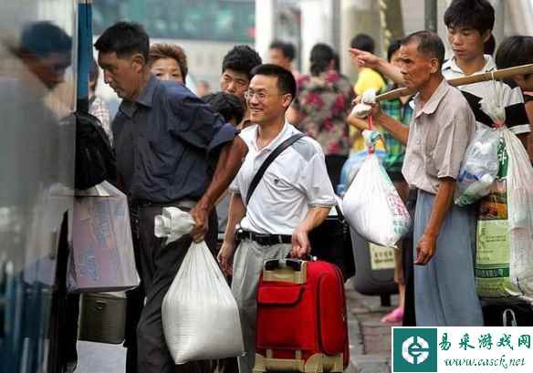 专家：月入3000就算中等收入 但不一定会过上好日子