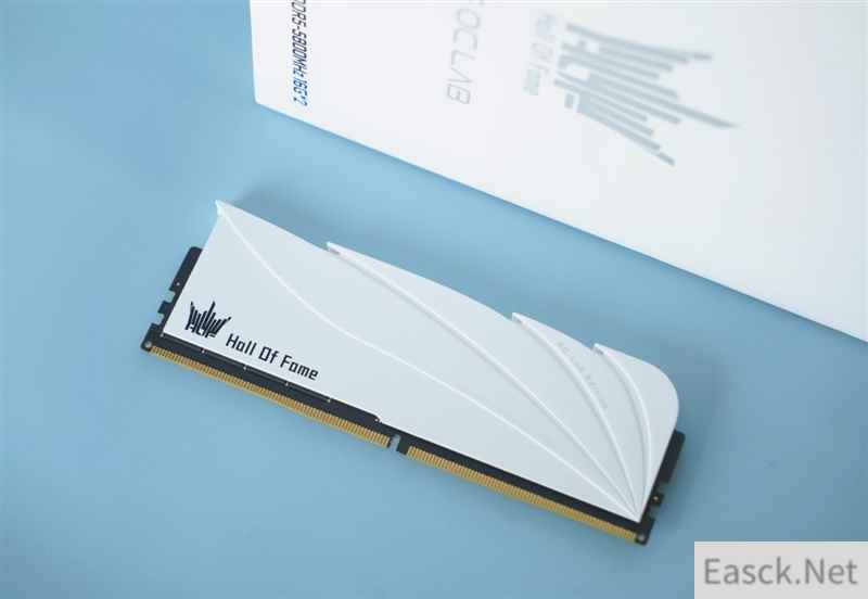 轻松超频6600MHz！影驰HOF OC Lab大师S DDR5 5800评测：可提升10%游戏性能