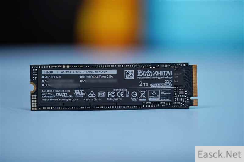 长江存储致态Ti600 2TB SSD高温测试：不惧主控90℃高温 性能依然满速